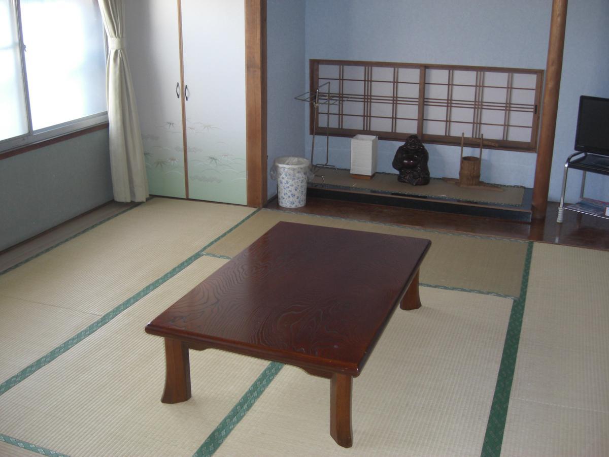 Minshuku Fugakuso Fujikawaguchiko Exterior foto